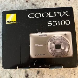 Nikon cool pix s3100